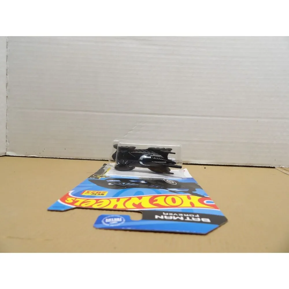 Hot Wheels Batmobile 2023 1:64 Batman Series DC Comics Diecast Car